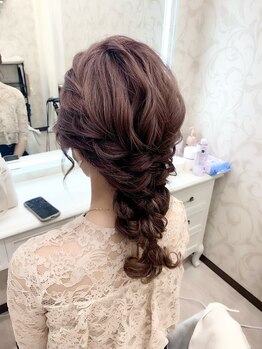 ココロイキ(Kokoroiki)の写真/《女子会/デート/同窓会etc...》様々なシーンでお任せ◎プロのヘアメイクでいつもの自分に華やかさをプラス