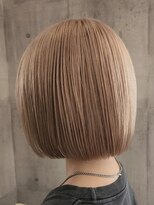 ダコタバイメロウ(DAKOTA by MELLOW)&nbsp;ボブ/ブロンド/切りっぱなし/ブリーチ/ベージュ