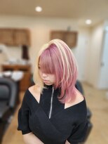 ミラシィ 成田(Mirashy)&nbsp;複雑履歴からのブロンド＆ピンクのツートンカラー！