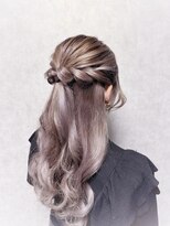 ティアラ 栄(TIARA)&nbsp;名古屋★栄/結婚式お呼ばれハーフアップ◎巻き髪/ヘアセット