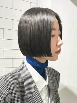 ディルト 代々木上原(DILT) モードラインボブ黒髪切りっぱなしボブフラットボブミニボブ