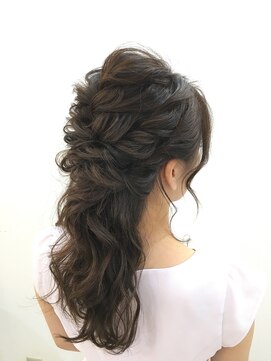 ヘアアンドメイクジップ恵比寿 (Hair＆Make ZIP) ゆるふわネオハーフアップ　ヘアセット