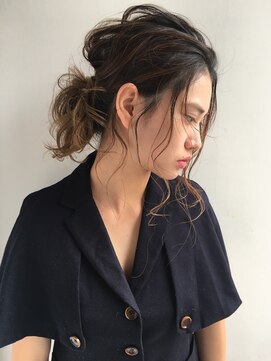 ニキータ(Nikiita) おくれ毛たっぷりニュアンスarrange