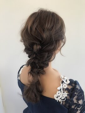 ボタニウムドットアン バイ アールサロン(BOTANIUM.An by Rr SALON) 編みおろしアレンジ