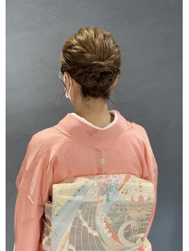 セニシエンタ(CENICIENTA) シンプルシニヨン