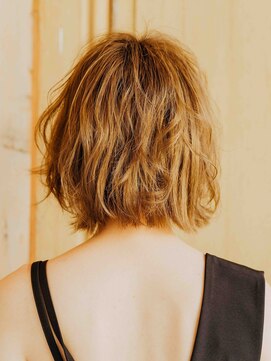 ヌル いわき(neul) ふんわりレイヤーボブ【いわき】