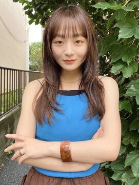 ステイシーオギクボ(stay she ogikubo) 顔周りの束感が可愛い〇レイヤースタイル
