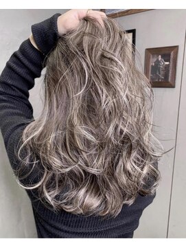 アルカナ 明治神宮前原宿(ARCANA) ハイライト インナーカラー デザインカラー ホワイトベージュ