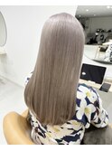 ペールホワイトロング_チェリーブラウンフェミニンロング
