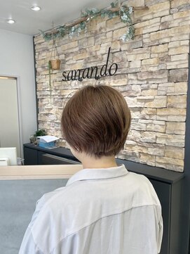 ケンジサナンド(KENJE Sanando) ショートボブ×ミルクティーベージュ