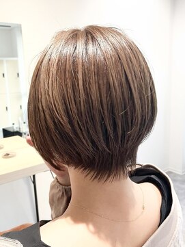 ストフ(stof) 前下がりショート/大人ショート/ハンサムショート