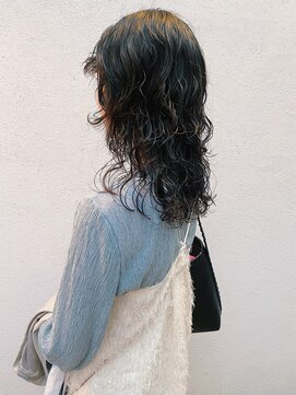フェンヘアーアイス 中目黒(Fen.hair ici) 20代30代大人可愛いロングウルフくせ毛風ダークアッシュ