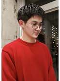 前髪下ろし刈り上げメンズスパイキーショート