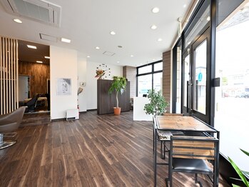 ヘアリゾート ラボの写真/【完全予約制マンツーマンサロン】シャンプーから仕上げまで１人のスタイリストが施術いたします☆