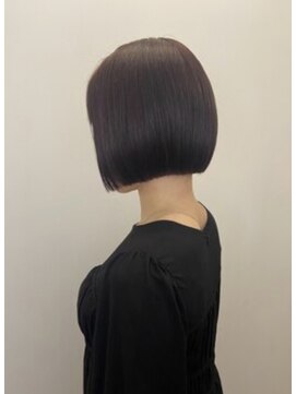 ゼンドットカラスマ(Zen.karasuma) 切りっぱなしラベンダーボブ