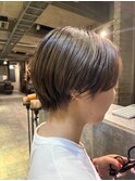 ショートボブ