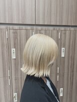 ロエ 元町店(Loe) 顔周りレイヤー/韓国ボブ/ホワイトブロンド/石川町/元町/横浜