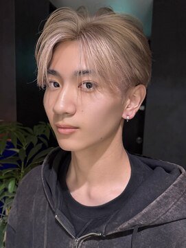 サンクマーケット 渋谷(cinq MARKET) ヘーゼルベージュミルクティーアッシュベージュメンズヘア韓国