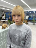 シカ(sica) 3回ブリーチブロンドボブ!