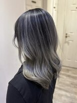 フーバイケンジ(fuu + KENJE) バレイヤージュ/コントラストカラー/艶髪/mai