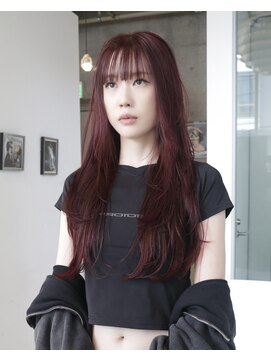 オーオシカシカスペース(OOO YY Space) ステップカットでつくったレイヤーは春夏はより軽さを出して