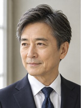 ソレリア(Soleria) 60代男性に似合うナチュラルビジネス刈り上げヘア