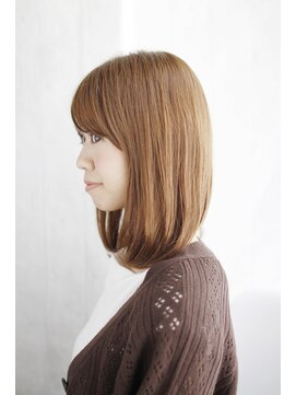 シュシュット(chouchoute) 吉祥寺斜めバングフェザーロングボルドークラシカルワンレン/131