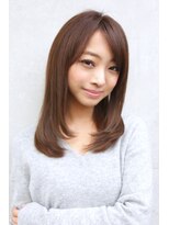 ヘアーズ ギュゼルバヤン(hair’s Guzel Bayan) ふんわりストレートヘア