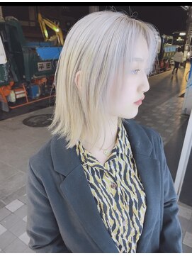 セレーネヘアー オオサカ 心斎橋店(Selene hair OSAKA) 心斎橋ホワイトカラーホワイトグレージュケアブリーチ
