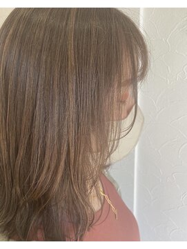 ロニ(Roni) 立体感グレージュ