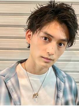 ネオリーブ コパン 鶴見店(Neolive copain) 爽やかアップバングは緩めパーマで男らしさを