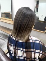 ランプ(Lamp) くびレイヤーグレーベージュニュアンスカラー白髪染め白髪ぼかし