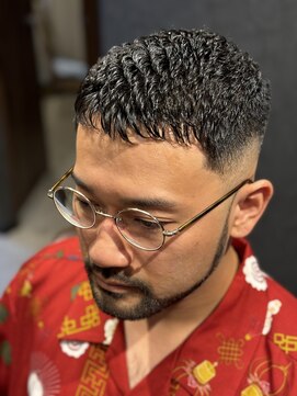 ディスイズザバーバー(This is The BarBer) 濡れクロラインスタイル