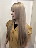 ダブルカラーミルクティーベージュカラーショートボブブリーチ