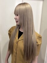 ロア 福岡天神本店(LORE)&nbsp;ダブルカラーミルクティーベージュカラーショートボブブリーチ