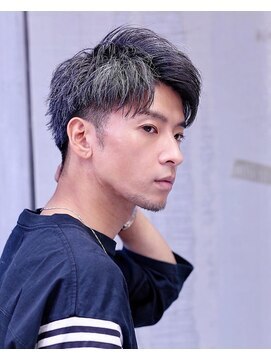 リップス レイ ギンザ(LIPPS Ray GINZA) 黒髪かき上げヘア　シルバーカラー