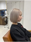 魅力倍増カールセミディシアーカラーダークアッシュショートヘア