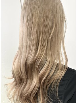 ニューヨークニューヨーク 大久保店(NYNY) ミルクティーベージュ