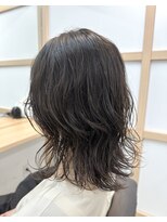 エイルミヤザキ(Ail Miyazaki)&nbsp;ラフなミディアムパーマ