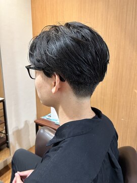 リアン(Lien) ◎ツーブロック刈り上げセンターパート