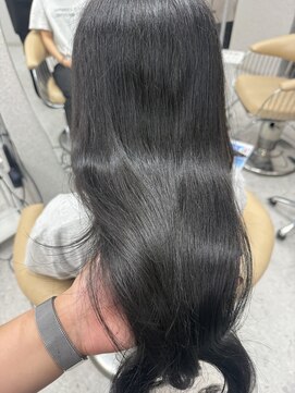天神美容室 【本松美咲】グレーブラック