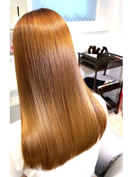 コンセプト 淡路(Concept) ツヤと潤いがUPする透明感カラー/髪質改善トリートメント