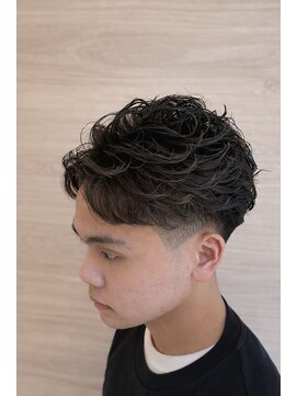 ニューヨークニューヨーク 桂店(NYNY) オールバックパーマ×刈り上げ