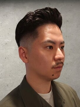 ワンワンオー バーバーショップ 長浜店(@110 BARBER SHOP) ハイフェード×アップバング