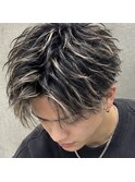 動きの抜群メッシュカラー