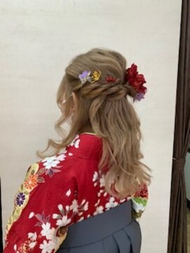 ロア ミオ 仙台駅前(Loa mio) 【Loa mio】袴ハーフアップ