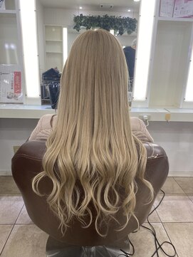 アベリア(Abelia) 【Abelia】　ホワイトミルクティー　☆　担当　しおん