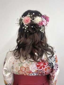 ベルクープス 天王寺店(Belle Coupes) 【BelleCoupes】垣谷千佳 生花アレンジ 卒業式 袴着付けセット