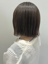 ウクラ バイ レシッド 池袋(uchla by rcid)&nbsp;切りっぱなし外ハネボブ姫カット×ハイライトカラーシアーカラー