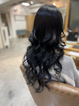 フツーロ 栄(FUTURO) プルエクステ 黒髪